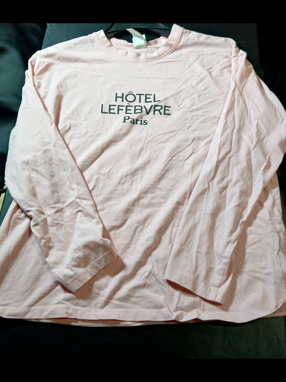 HÔTEL LEFÈBVRE Paris Pink Long Sleeve Tee